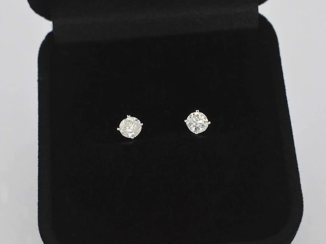 Witgouden solitair oorbellen diamant - afbeelding 2 van  8
