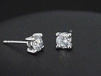 Witgouden solitair oorbellen met briljant geslepen diamanten 1.22 carat - afbeelding 6 van  7