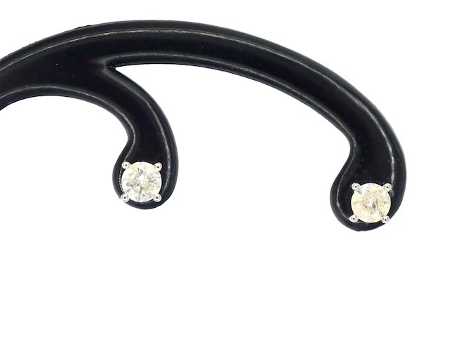 Witgouden solitair oorbellen met natuurlijke briljant geslepen diamanten - afbeelding 2 van  7