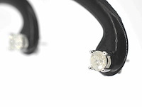 Witgouden solitair oorbellen met natuurlijke briljant geslepen diamanten - afbeelding 7 van  7