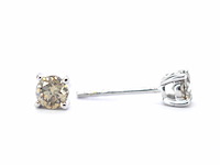 Witgouden solitair oorbellen met natuurlijke briljant geslepen diamanten - afbeelding 2 van  9