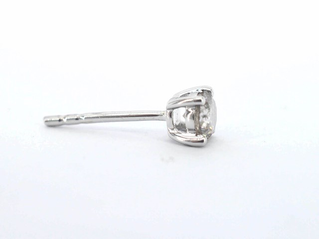 Witgouden solitair oorbellen met natuurlijke briljant geslepen diamanten - afbeelding 5 van  9