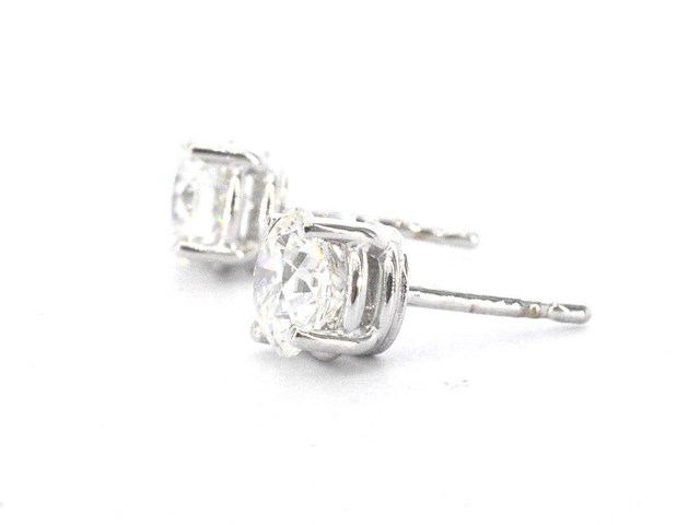 Witgouden solitair oorbellen - afbeelding 4 van  8