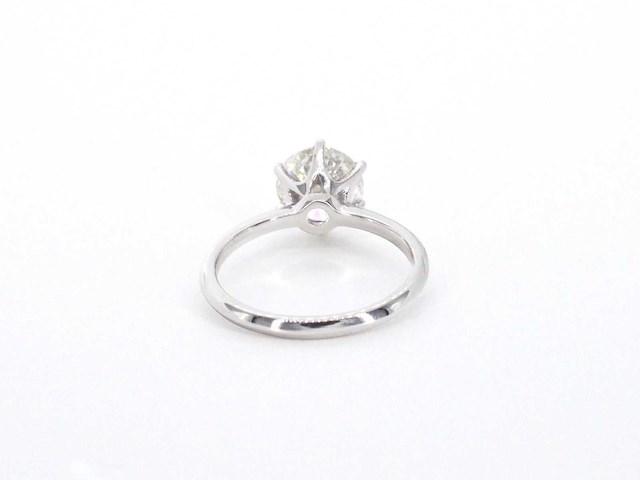 Witgouden solitair ring met 2.00 carat briljant geslepen diamant - afbeelding 9 van  11