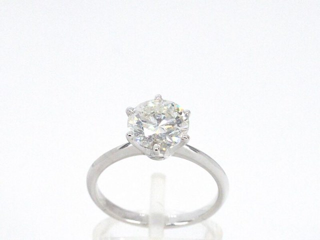 Witgouden solitair ring met 2.00 carat briljant geslepen diamant - afbeelding 1 van  6