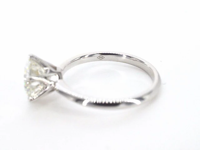 Witgouden solitair ring met 2.00 carat briljant geslepen diamant - afbeelding 12 van  12