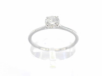 Witgouden solitair ring met briljant diamanten - afbeelding 1 van  8