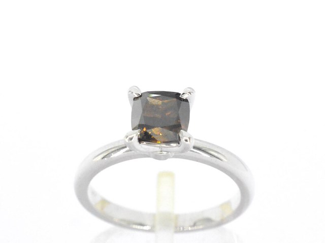 Witgouden solitair ring met diamant - afbeelding 1 van  10