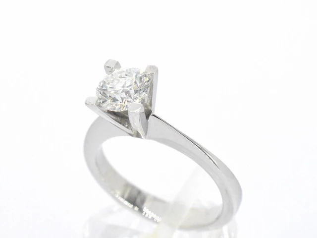 Witgouden solitair ring met diamant - afbeelding 6 van  12