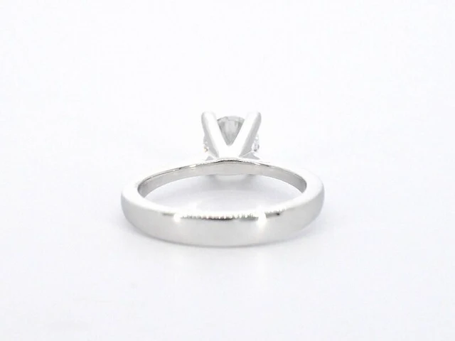 Witgouden solitair ring met diamant - afbeelding 10 van  12