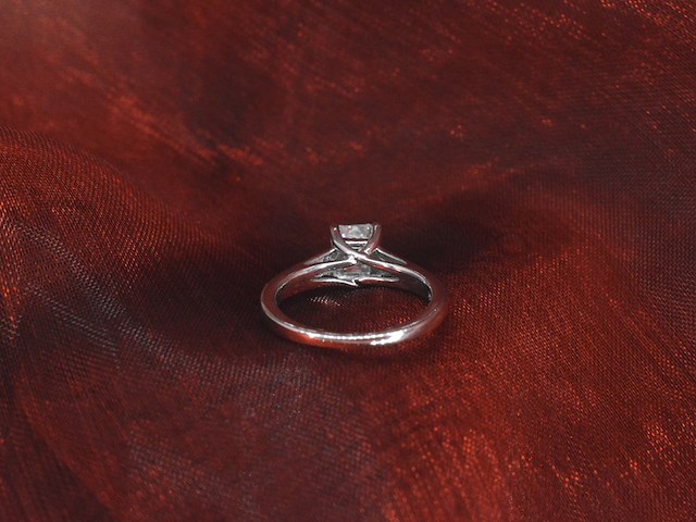 Witgouden solitair ring met een emerald diamant van 1.20 carat - afbeelding 6 van  9