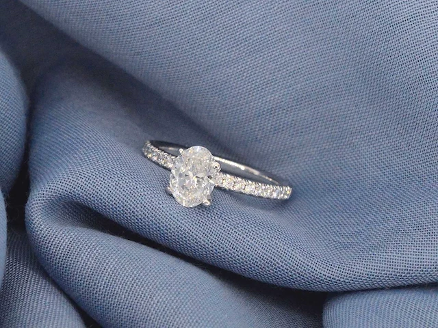 Witgouden solitair ring ovaal 1.00 ct - afbeelding 1 van  11