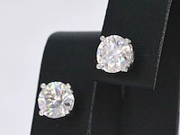 Witgouden solitaire oorbellen met briljanten van 2.00 carat - afbeelding 4 van  10