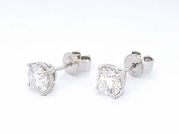 Witgouden solitaire oorbellen met briljanten van 2.00 carat - afbeelding 6 van  10