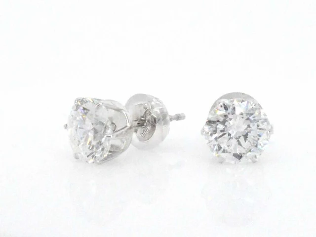 Witgouden solitaire oorbellen met diamanten 2.09 carat - afbeelding 4 van  9