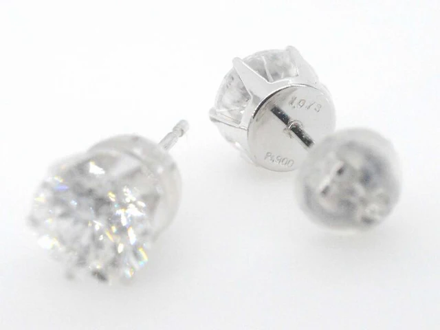 Witgouden solitaire oorbellen met diamanten 2.09 carat - afbeelding 7 van  9