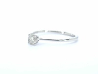 Witgouden solitaire ring met briljant geslepen diamant - afbeelding 6 van  11