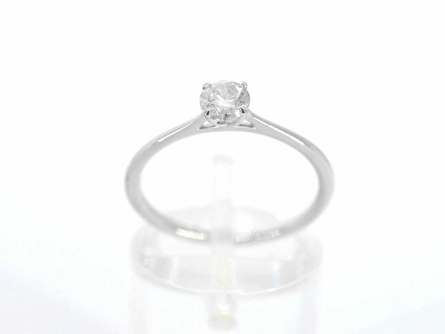 Witgouden solitaire ring met briljant geslepen diamant - afbeelding 8 van  11