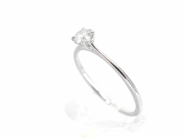 Witgouden solitaire ring met briljant geslepen diamant - afbeelding 11 van  11
