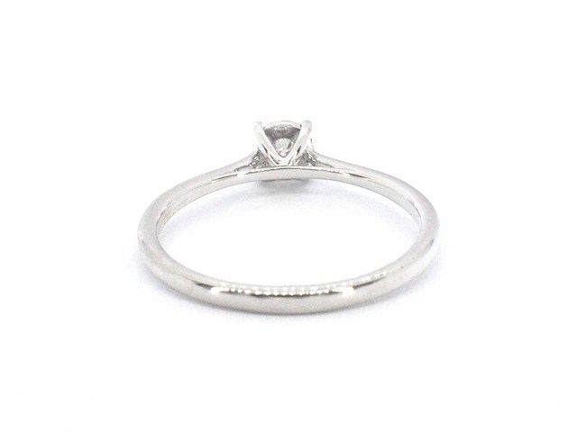 Witgouden solitaire ring met een briljant geslepen diamant - afbeelding 7 van  10
