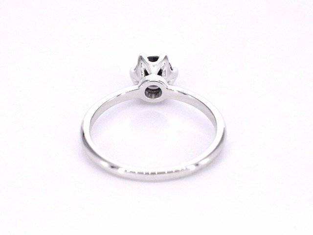 Witgouden solitaire ring met één briljant geslepen zwarte diamant (enhanced) - afbeelding 9 van  11