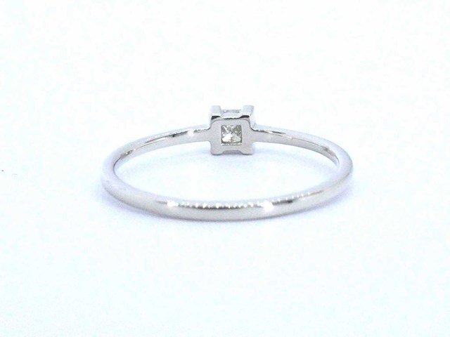 Witgouden solitaire ring met prinses geslepen diamant - afbeelding 7 van  9