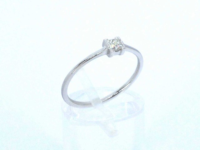 Witgouden solitaire ring met prinses geslepen diamant - afbeelding 9 van  9