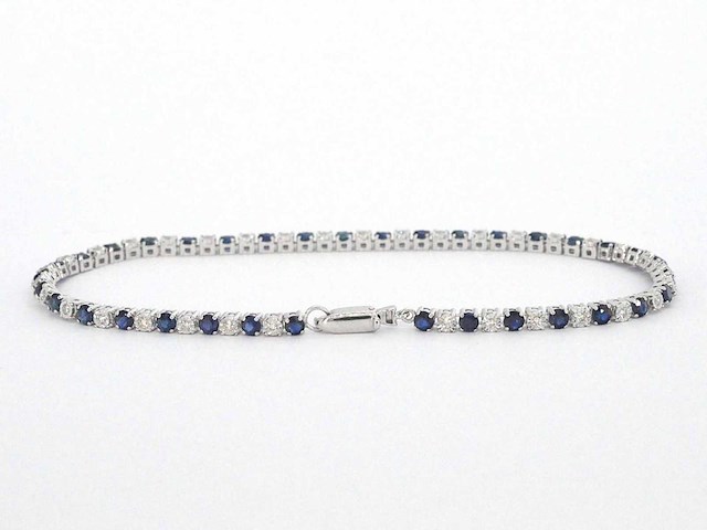 Witgouden tennis armband met diamanten en saffieren - afbeelding 4 van  9