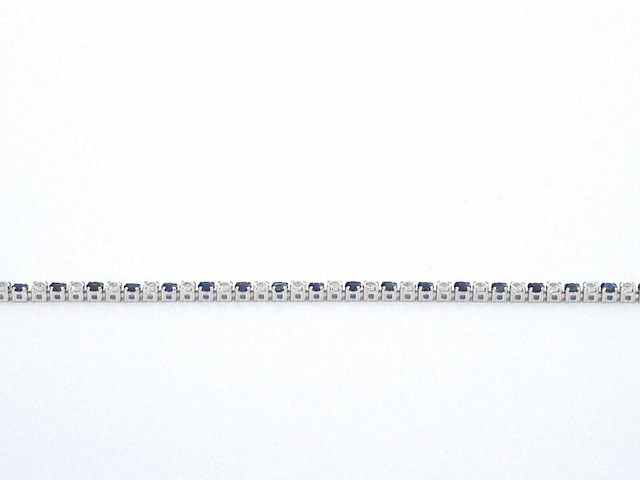 Witgouden tennis armband met diamanten en saffieren - afbeelding 7 van  9