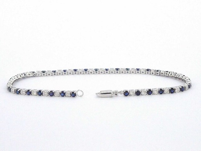 Witgouden tennis armband met diamanten en saffieren - afbeelding 5 van  10
