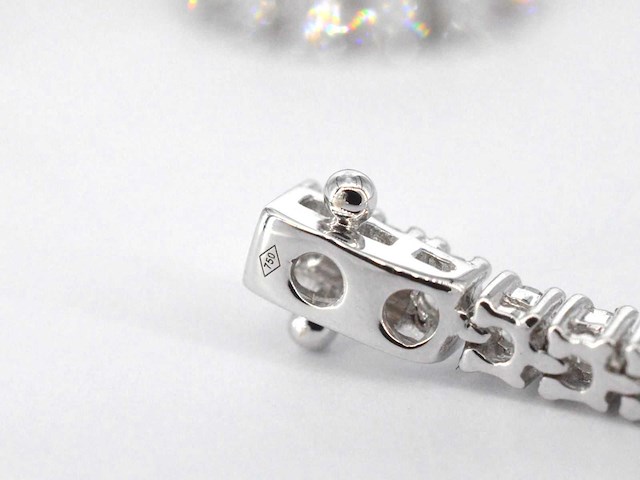 Witgouden tennisarmband 3.00 carat diamanten - afbeelding 10 van  10