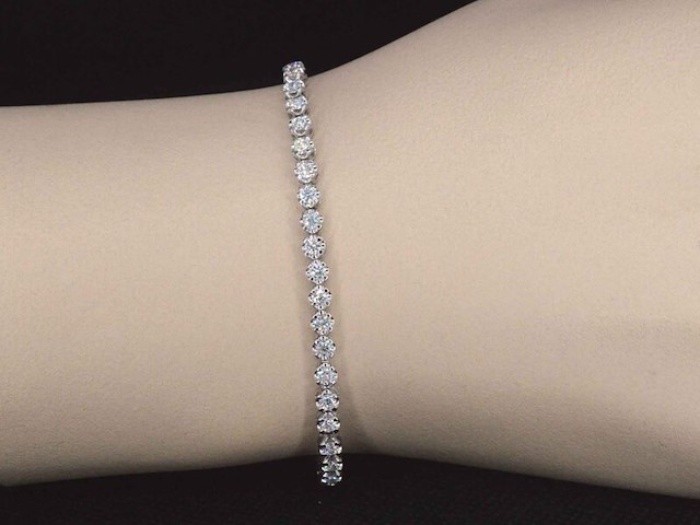 Witgouden tennisarmband met 2.00 carat briljant geslepen diamanten - afbeelding 2 van  9