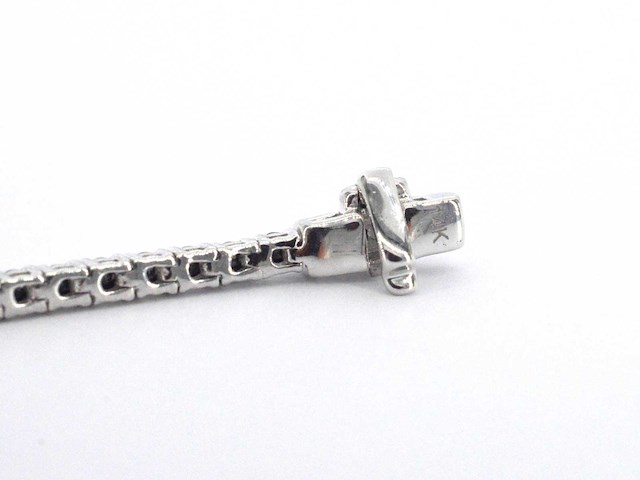 Witgouden tennisarmband met 2.80 carat aan zwarte diamanten - afbeelding 7 van  9