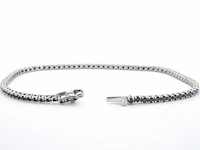 Witgouden tennisarmband met 2.80 carat aan zwarte diamanten - afbeelding 5 van  10