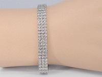 Witgouden tennisarmband met 3 rijen diamanten 2.25 carat - afbeelding 2 van  7