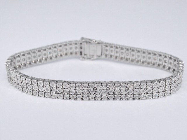 Witgouden tennisarmband met 3 rijen diamanten 2.25 carat - afbeelding 1 van  8