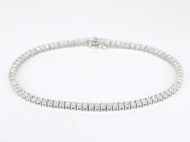 Witgouden tennisarmband met 3.00 carat diamanten - afbeelding 9 van  11