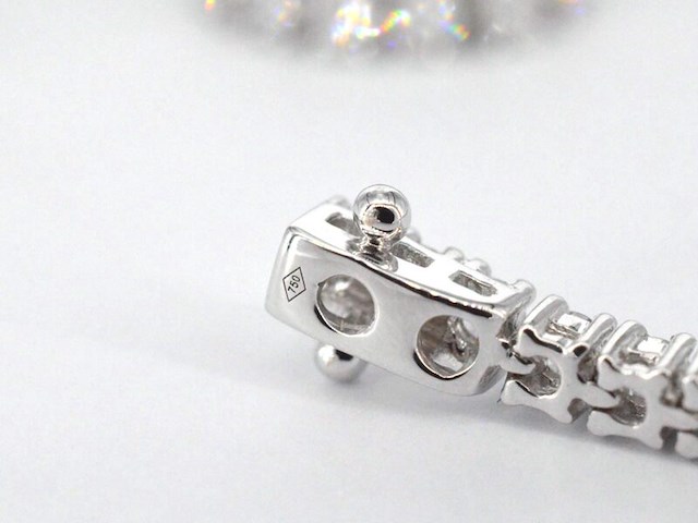 Witgouden tennisarmband met 3.00 carat diamanten - afbeelding 10 van  11