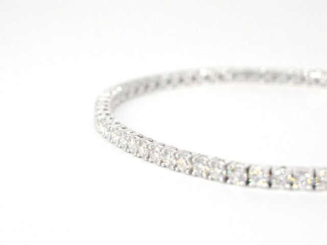 Witgouden tennisarmband met 5.00 carat natuurlijke briljant geslepen diamanten - afbeelding 8 van  10