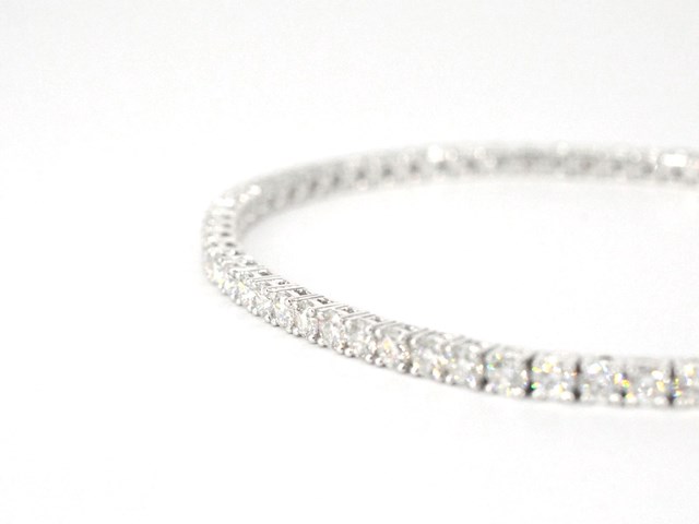 Witgouden tennisarmband met 5.00 carat natuurlijke briljant geslepen diamanten - afbeelding 7 van  8