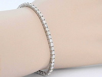 Witgouden tennisarmband met 6.30 carat diamant - afbeelding 3 van  10