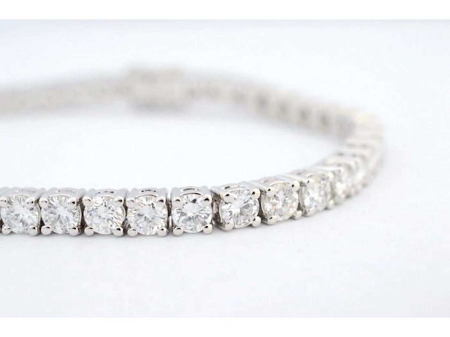 Witgouden tennisarmband met 7.50 carat briljant geslepen diamanten - afbeelding 4 van  7