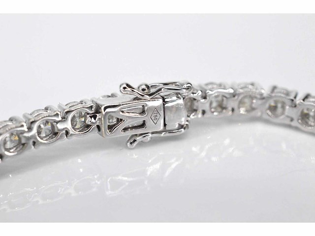 Witgouden tennisarmband met 8.00 carat diamant - afbeelding 6 van  6