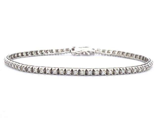 Witgouden tennisarmband met briljant diamanten - afbeelding 1 van  7