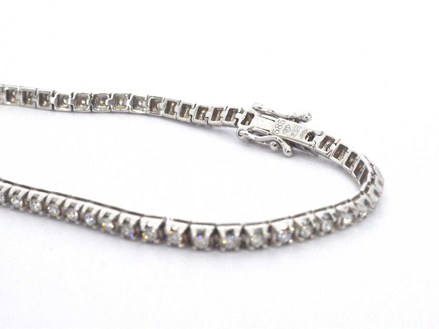 Witgouden tennisarmband met briljant diamanten - afbeelding 7 van  7