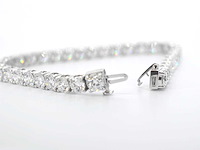 Witgouden tennisarmband met briljant geslepen diamanten 18 carat - afbeelding 5 van  6