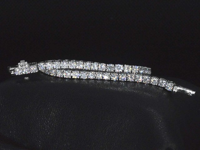 Witgouden tennisarmband met briljant geslepen diamanten van 5.00 carat - afbeelding 1 van  9