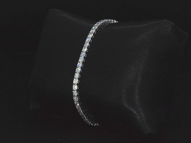 Witgouden tennisarmband met briljant geslepen diamanten van 5.00 carat - afbeelding 5 van  9