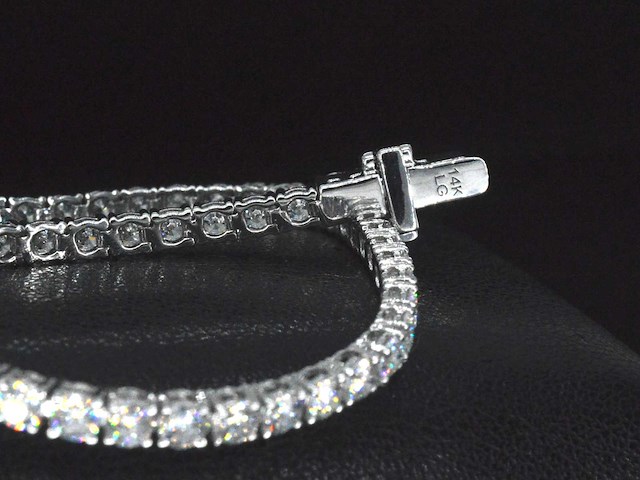 Witgouden tennisarmband met briljant geslepen diamanten van 5.00 carat - afbeelding 7 van  9