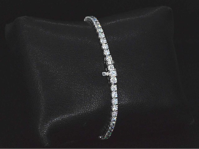 Witgouden tennisarmband met briljant geslepen diamanten van 5.00 carat - afbeelding 8 van  9